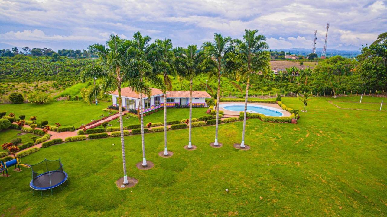 Hotel Arrayanes Del Quindio Montenegro Exterior foto