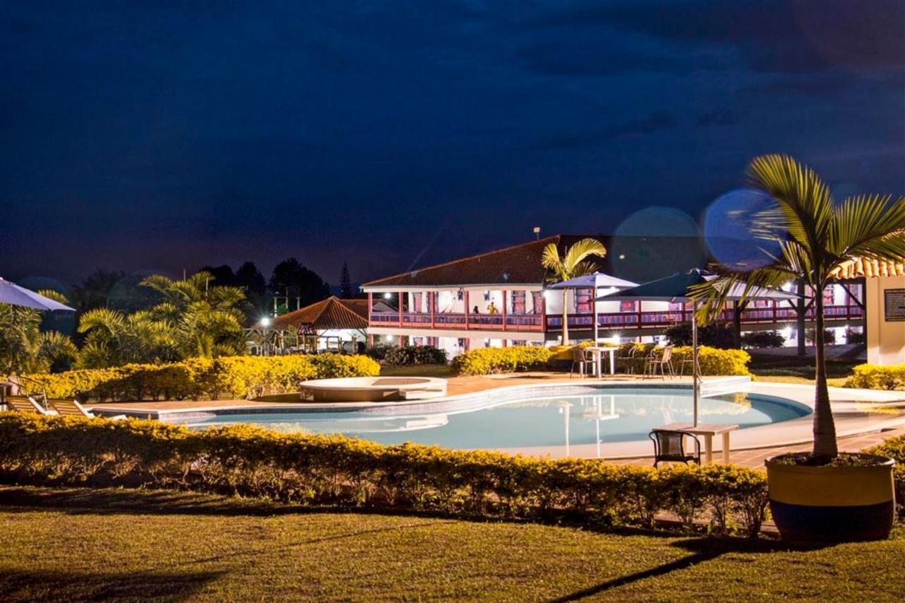 Hotel Arrayanes Del Quindio Montenegro Exterior foto